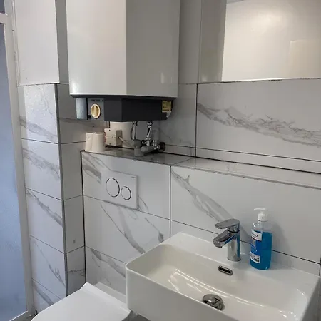 Ses12a 2-og 3zimmer Möbilierte In Wolfsburgs Zentrum *