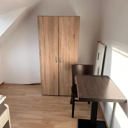 Ses12a 2-og 3zimmer Möbilierte In Wolfsburgs Zentrum *